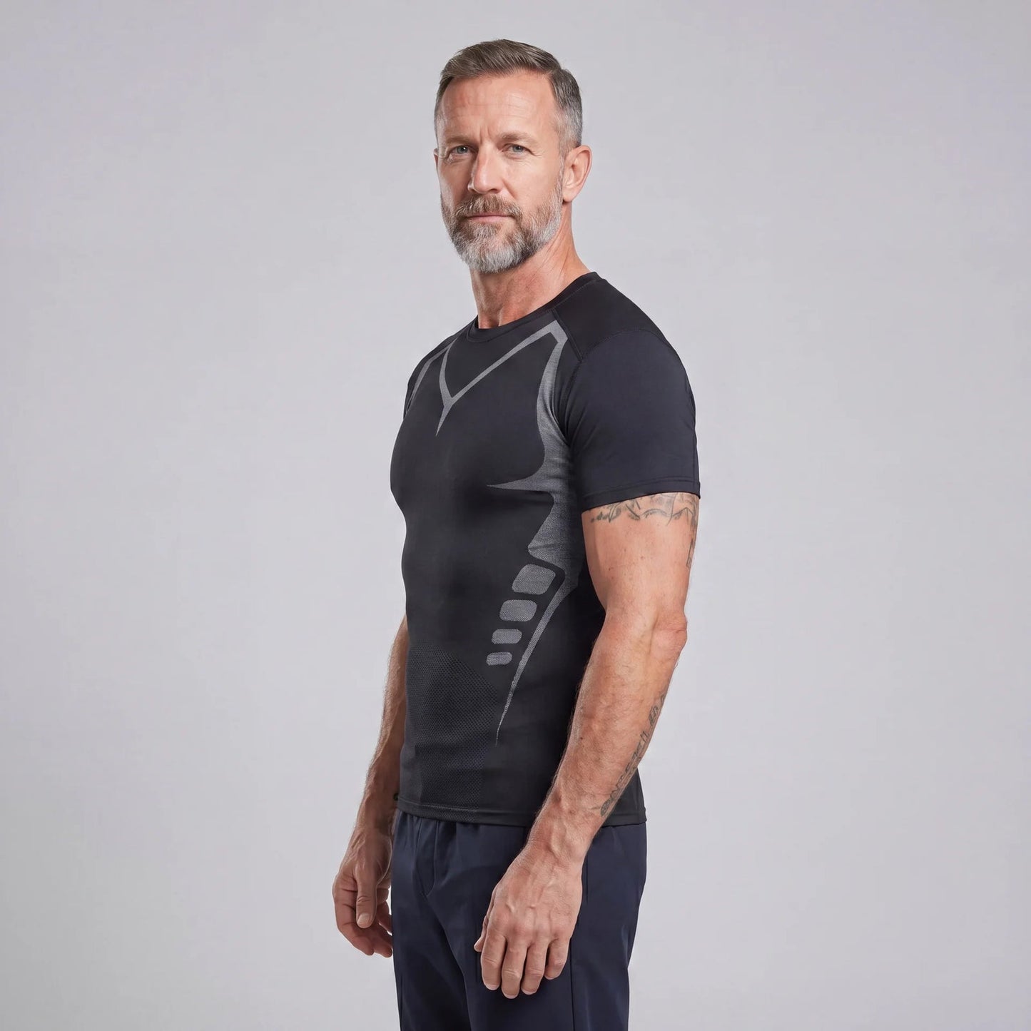 HaltPower T compressie-T-shirt in zwart, zijaanzicht